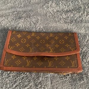 Vintage Louis Vuitton clutch